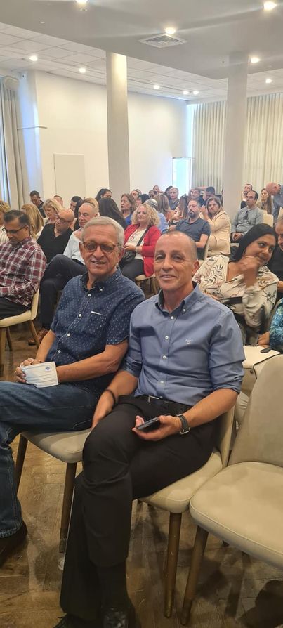 מימין: אופיר אלקלעי - יור הסתדרות עובדי המדינה וגרשון גלמן - יור מרחב תל אביב מימין: אופיר אלקלעי - יור הסתדרות עובדי המדינה וגרשון גלמן - יור מרחב תל אביב